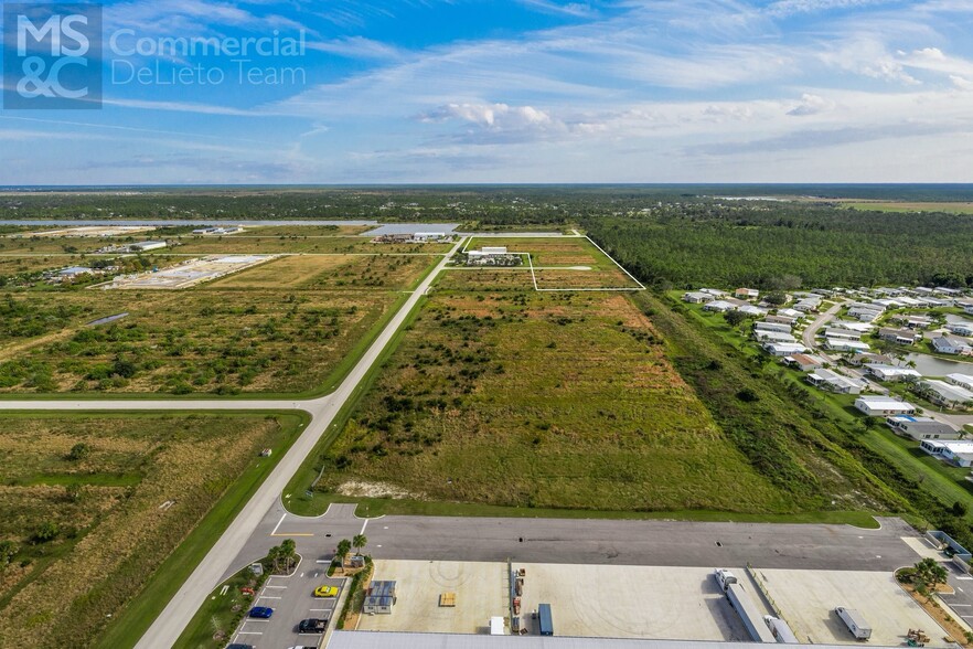 0 Woodlawn, Punta Gorda, FL en venta - Foto del edificio - Imagen 3 de 49