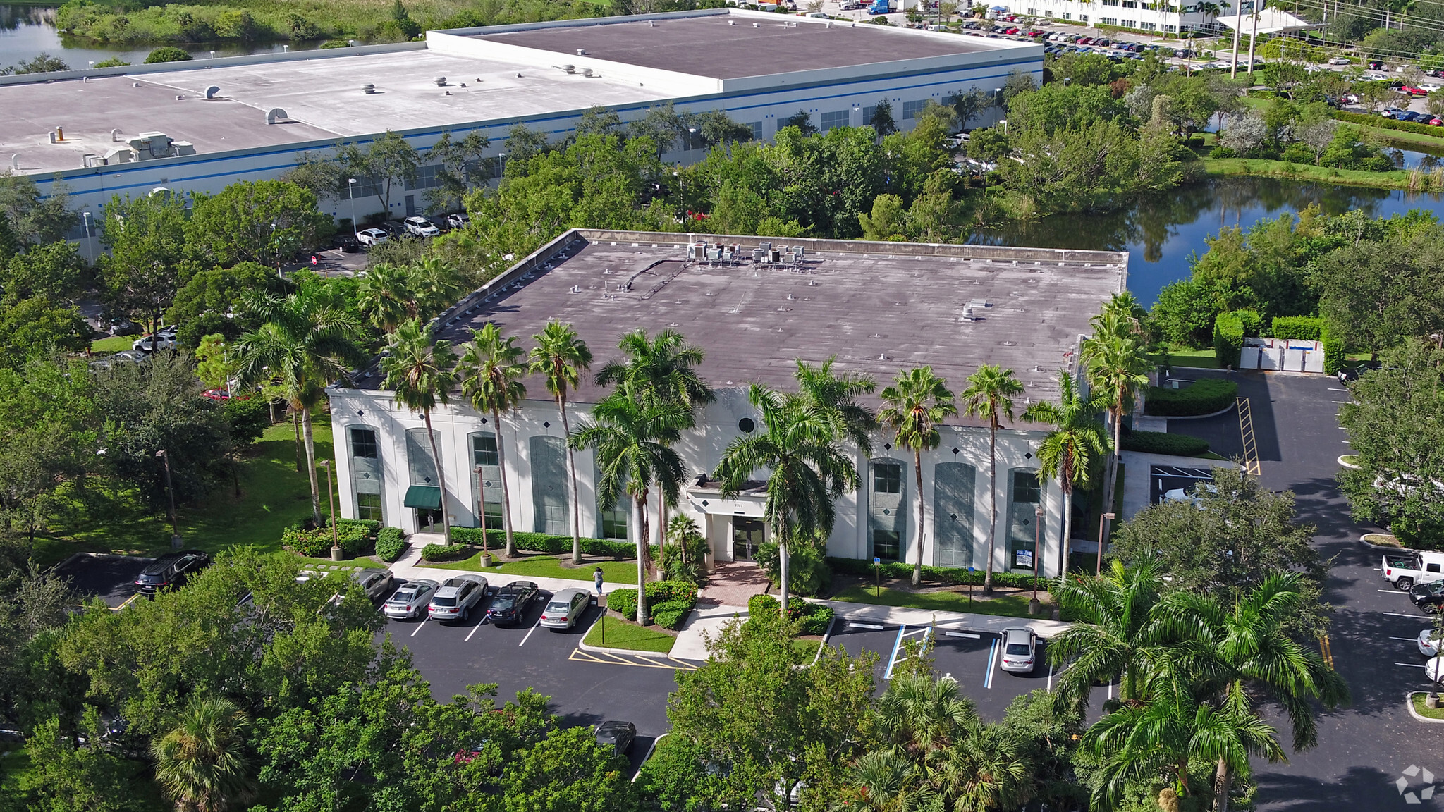 1351 Sawgrass Corporate Pky, Sunrise, FL en alquiler Foto del edificio- Imagen 1 de 15