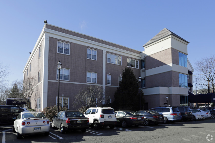 1305 Post Rd, Fairfield, CT en alquiler - Foto del edificio - Imagen 2 de 6