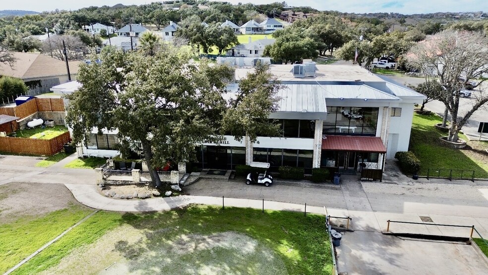 405 Watts Ln, Canyon Lake, TX en venta - Foto del edificio - Imagen 1 de 37