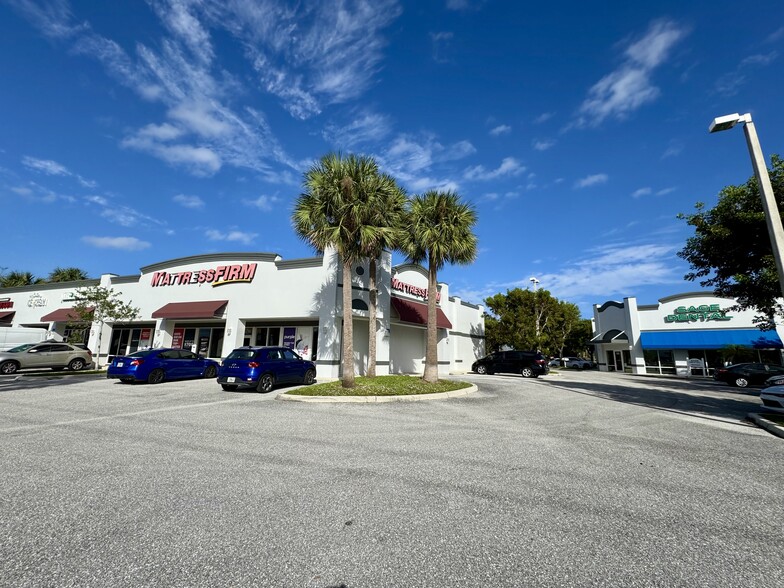 2835-2841 NW Federal Hwy, Stuart, FL en alquiler - Foto del edificio - Imagen 2 de 4