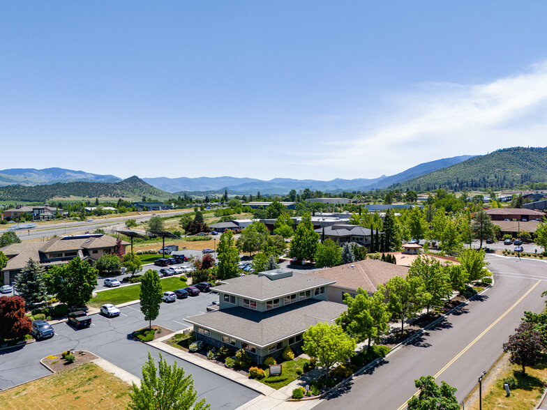 518 Washington St, Ashland, OR en alquiler - Foto del edificio - Imagen 3 de 11