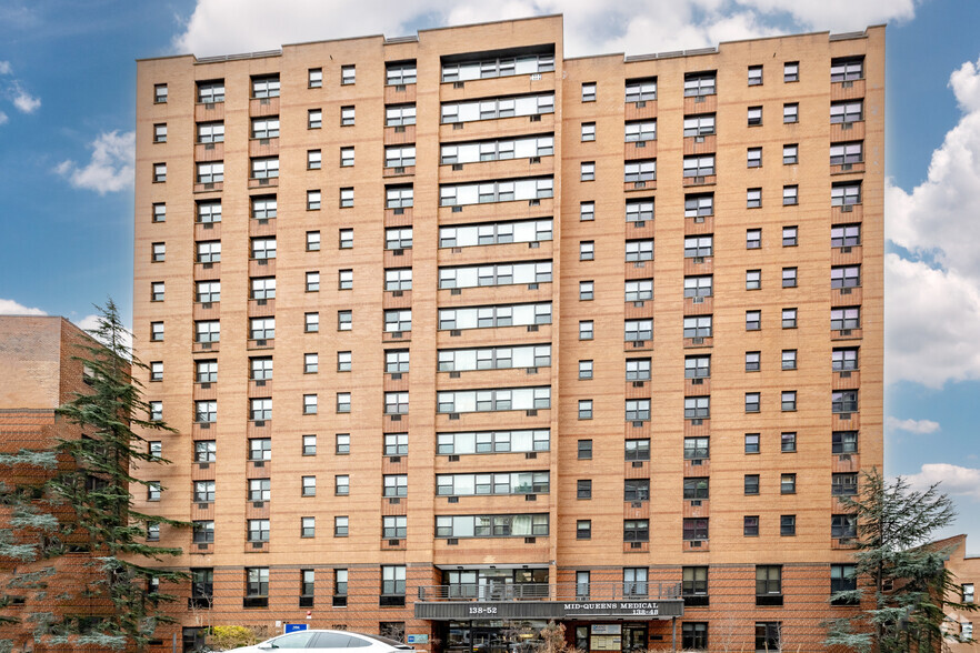 138-48-138-52 Elder Ave, Flushing, NY en alquiler - Foto del edificio - Imagen 2 de 7