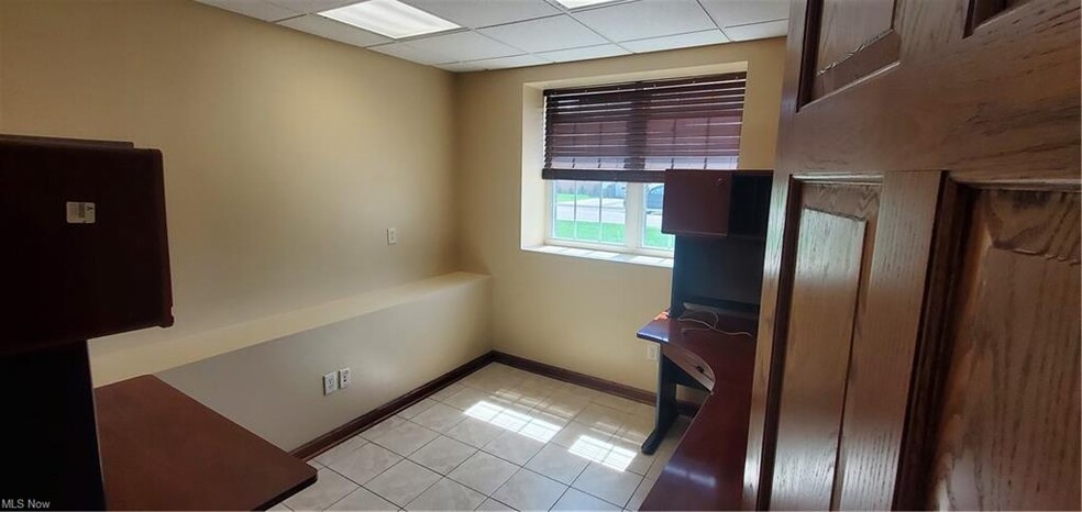 875 Blake Ave SW, New Philadelphia, OH en alquiler - Foto del interior - Imagen 3 de 9