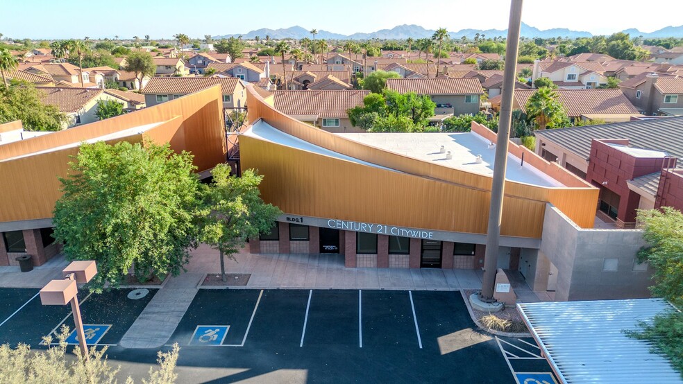 4729 E Union Hills Dr, Phoenix, AZ en alquiler - Foto del edificio - Imagen 1 de 71