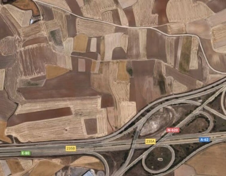 Carretera Villares de la Reina, Parcela 555, Villares de la Reina, Salamanca en venta - Foto del edificio - Imagen 1 de 3