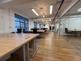 Más detalles de 77-79 Stokes Crof, Bristol - Oficina en alquiler