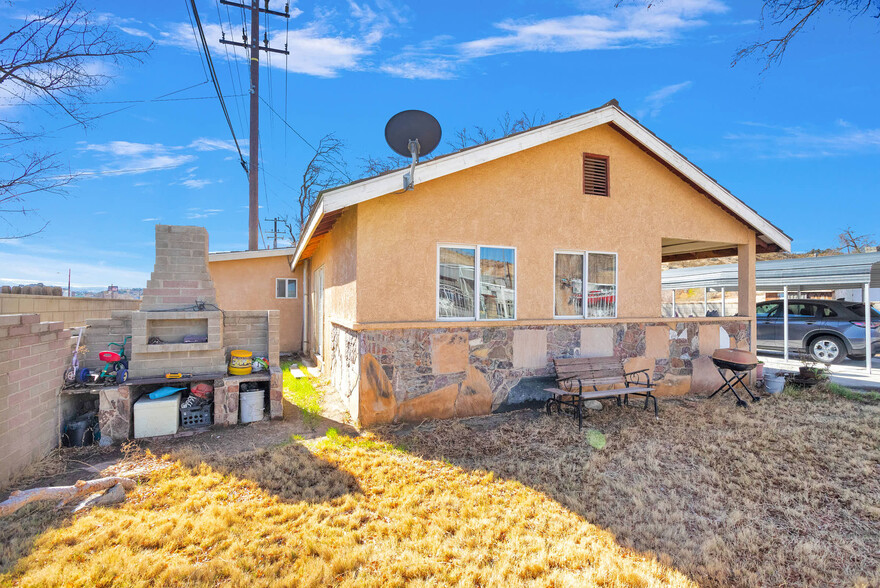 16447 S D St, Victorville, CA en venta - Foto del interior - Imagen 2 de 60