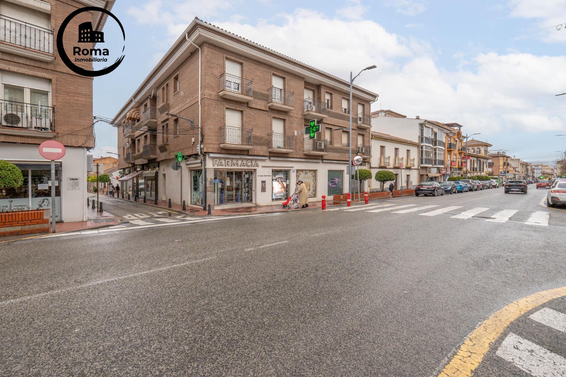 Local en Armilla, Granada en venta Foto del edificio- Imagen 1 de 37