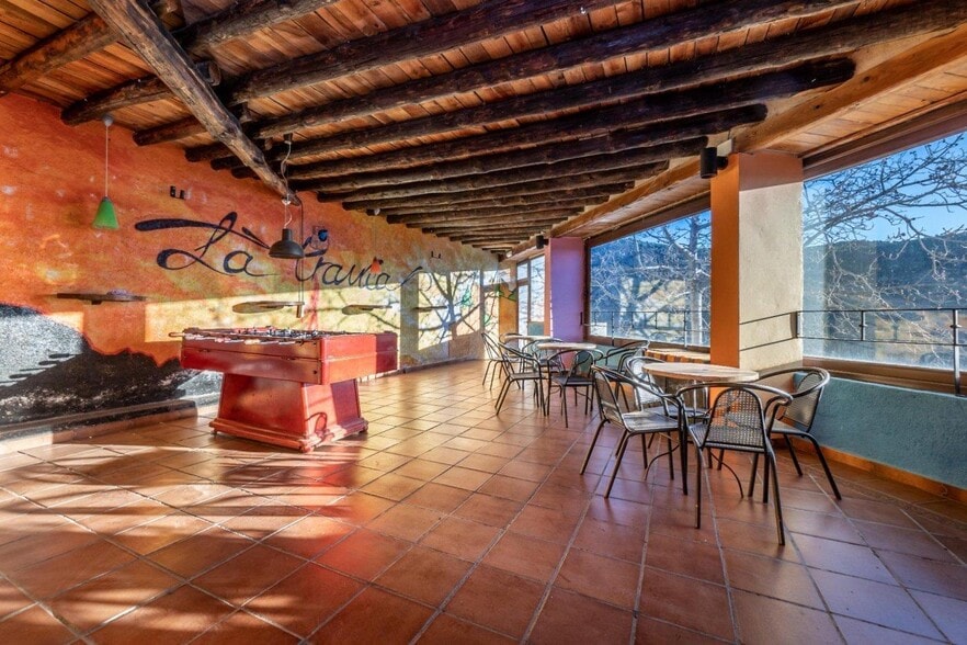 Hotel y hospedaje en Bérchules en venta - Foto del edificio - Imagen 2 de 23