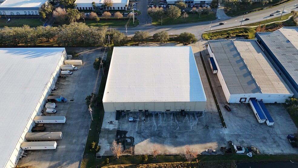 4627 L B Mcleod Rd, Orlando, FL en venta - Foto del edificio - Imagen 3 de 13