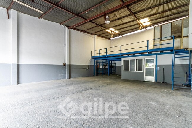 Más detalles de Nave en alquiler