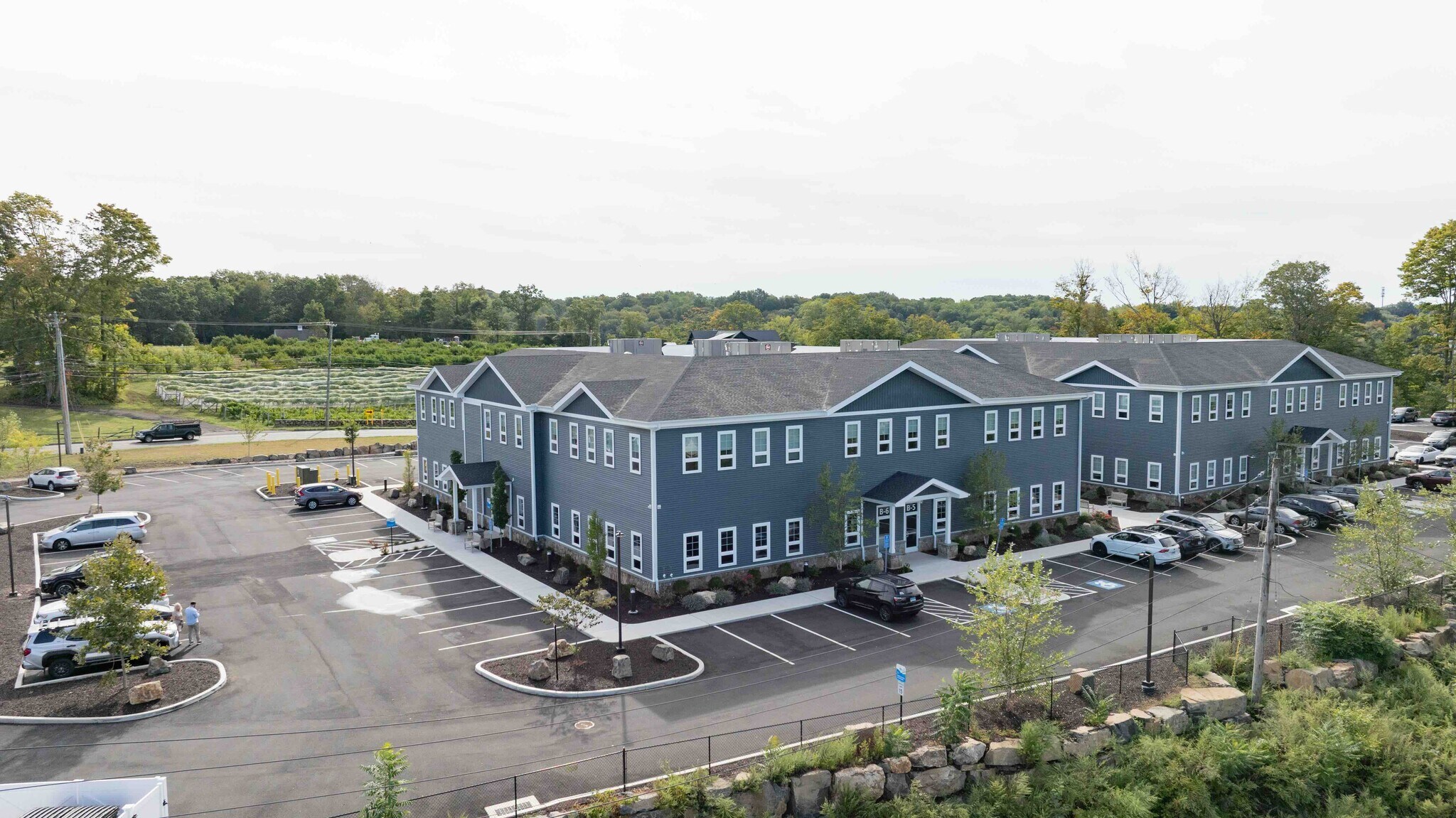 28 Branford Rd, North Branford, CT en venta Vista aérea- Imagen 1 de 16