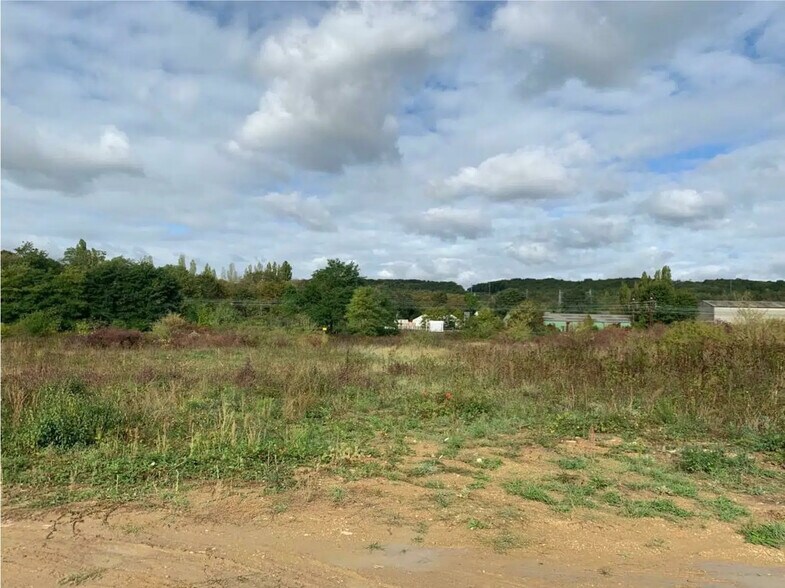 Terreno en Étréchy en venta - Foto del edificio - Imagen 2 de 6