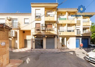 Más detalles de del Cerezo, 2, La Zubia - Local en venta