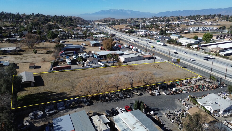 31805 Outer Highway 10, Yucaipa, CA en venta - Foto del edificio - Imagen 3 de 9