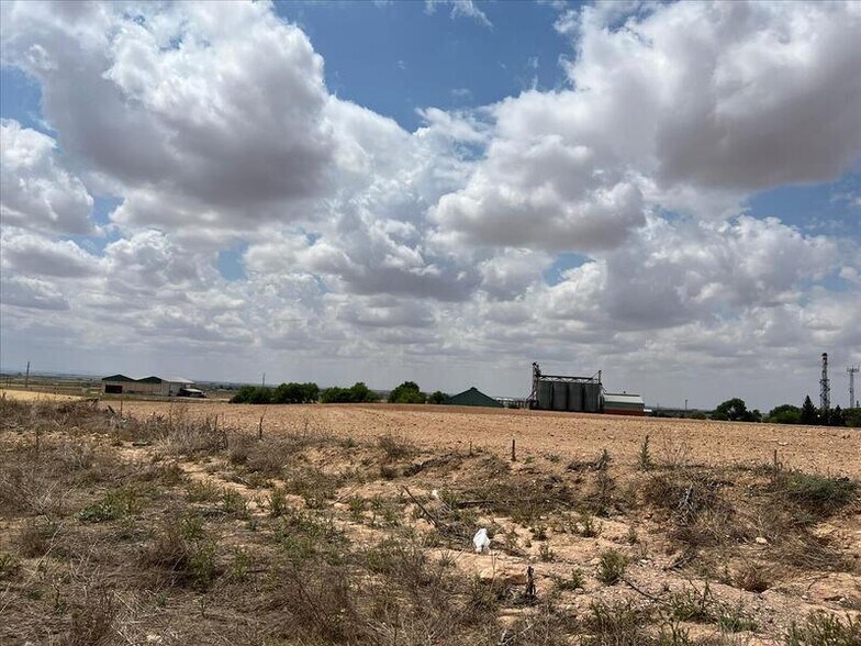 Terreno en Campo de Criptana en venta - Foto del edificio - Imagen 2 de 10