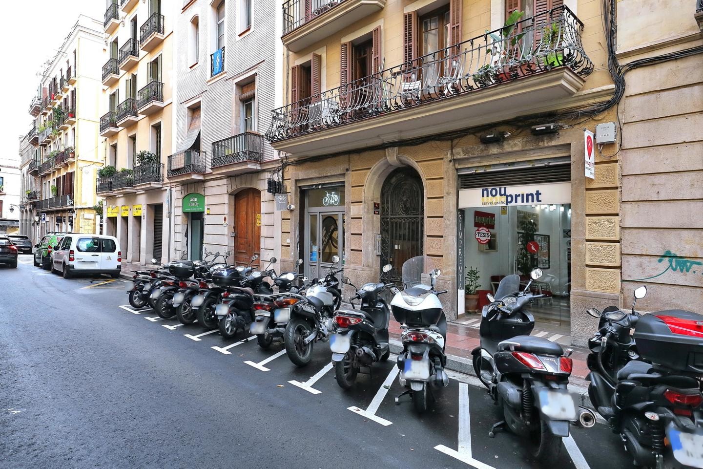 Carrer de Bonavista, 20, 08012, Barcelona, Barcelona en venta Foto del edificio- Imagen 1 de 5