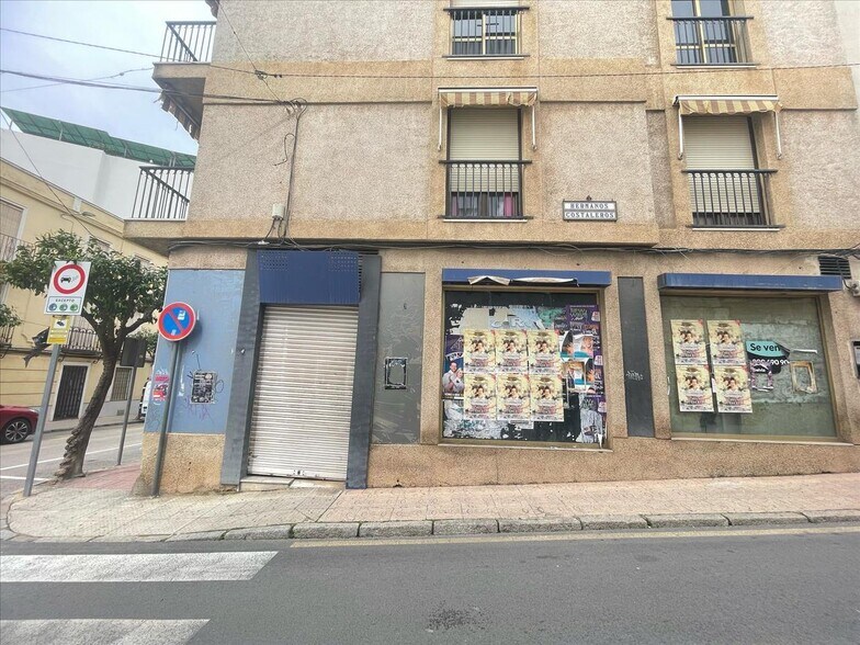 Local en Espronceda en venta - Foto del edificio - Imagen 2 de 13