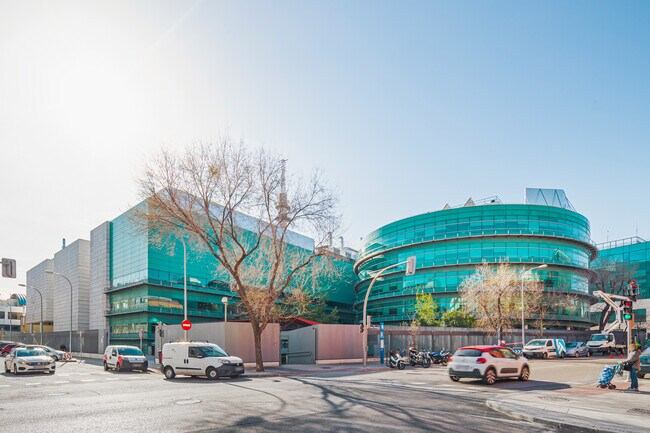 Más detalles de Calle de Julián Camarillo, 8, Madrid - Oficina en alquiler