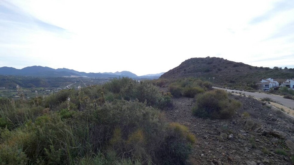 Calle Sierra Gorda, Alhaurín el Grande, Málaga en venta - Foto del edificio - Imagen 2 de 17