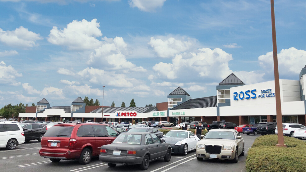 2105-2643 SE Tualatin Valley Hwy, Hillsboro, OR en alquiler - Foto del edificio - Imagen 1 de 17