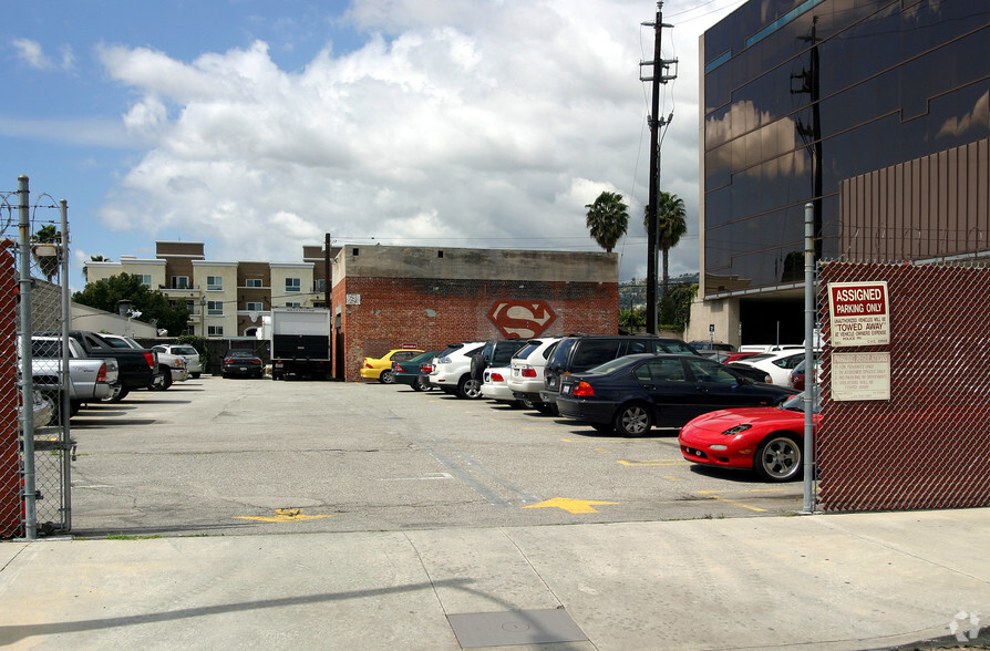 1141 N Mansfield Ave, Los Angeles, CA en alquiler - Foto del edificio - Imagen 2 de 7