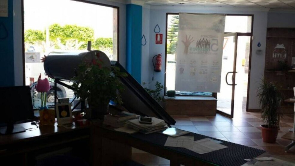 Local en El Ejido, Almería en venta - Foto del edificio - Imagen 3 de 8