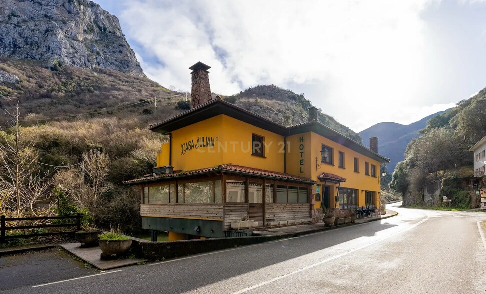 Hotel-Restaurante Casa Julián cartera de 2 inmuebles en venta en LoopNet.es - Foto del edificio - Imagen 3 de 40
