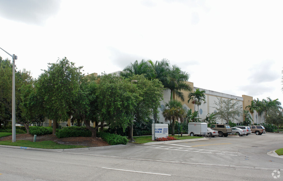 1251 Sawgrass Corporate Pky, Sunrise, FL en venta - Foto del edificio - Imagen 3 de 14