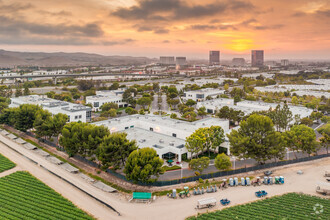 1 Technology Dr, Irvine, CA - VISTA AÉREA  vista de mapa