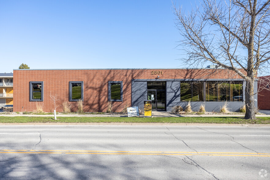 2501 Grand Ave, Des Moines, IA en alquiler - Foto del edificio - Imagen 3 de 5