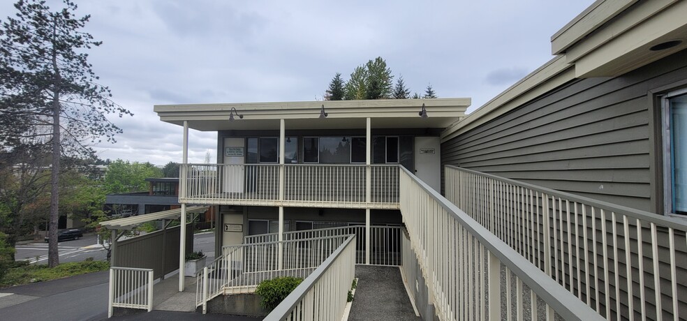 3003 81st Pl SE, Mercer Island, WA en alquiler - Foto del edificio - Imagen 2 de 5