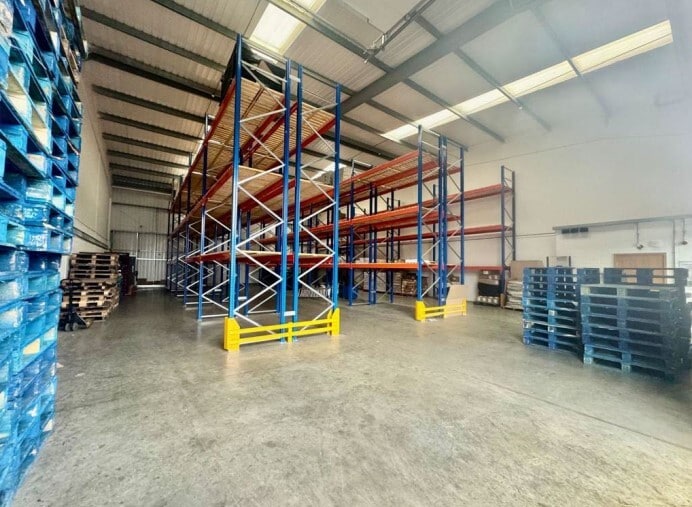 Butterfield Green Rd, Luton, BDF LU2 8DD - Unidad 4D - - Foto del interior - Image 1 of 3