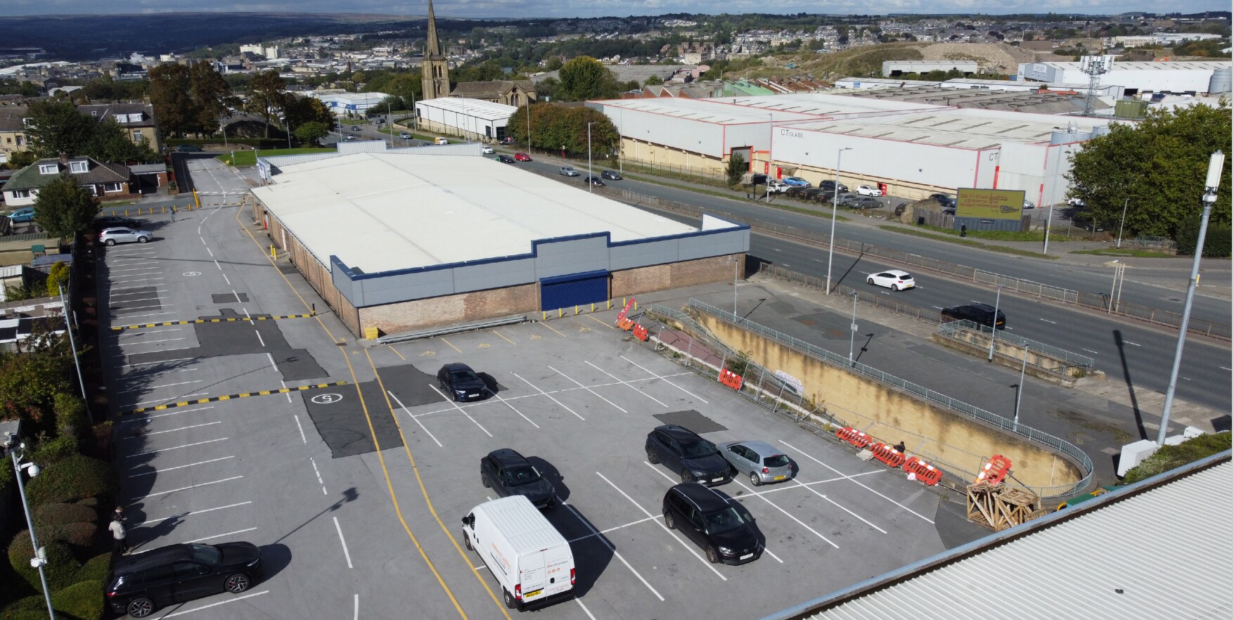 60A-60B Wakefield Rd, Bradford en alquiler Foto principal- Imagen 1 de 4