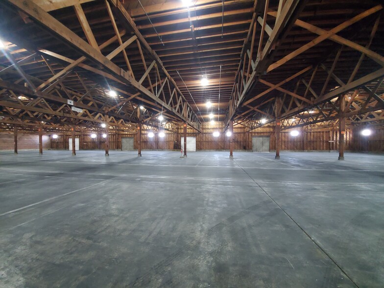 4 Warehouses with Rail - Tooele, UT cartera de 4 inmuebles en venta en LoopNet.es - Foto del interior - Imagen 3 de 12