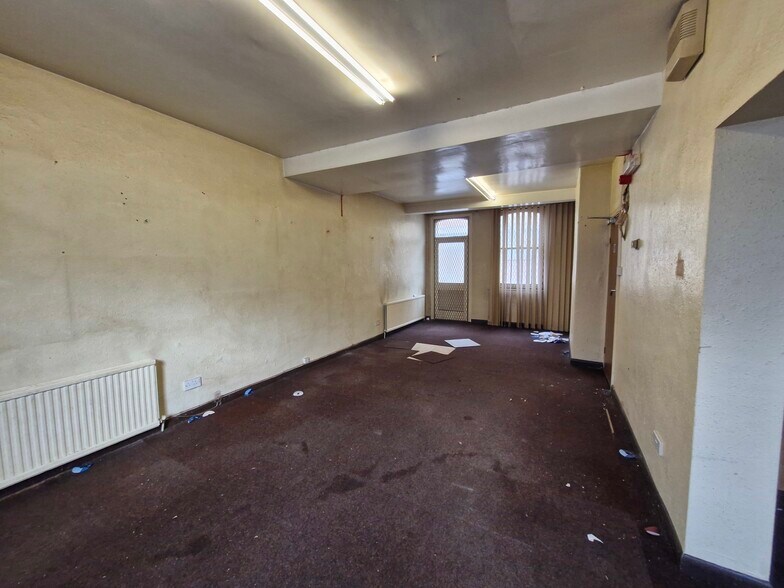 Waverley Rd, Sheffield en alquiler - Foto del edificio - Imagen 2 de 6