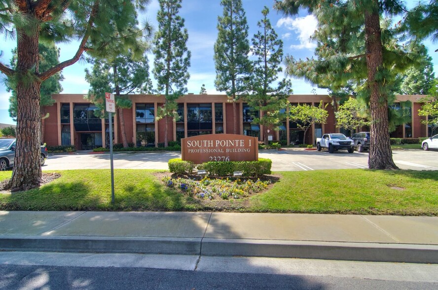 23276 S Pointe Dr, Laguna Hills, CA en alquiler - Foto del edificio - Imagen 1 de 69