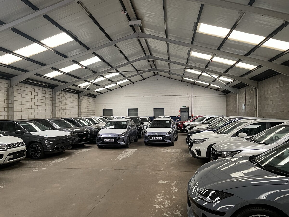 Old Wolverton Rd, Milton Keynes, BKM MK12 5NP - Unidad 2 -  - Foto del interior - Image 1 of 2