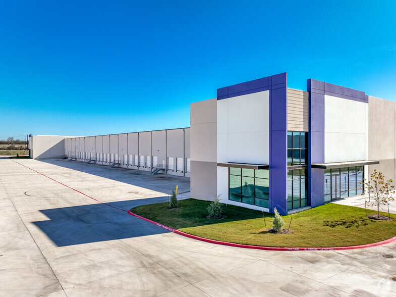 5930-6010 Eisenhauer Rd, San Antonio, TX en alquiler - Foto del edificio - Imagen 2 de 9