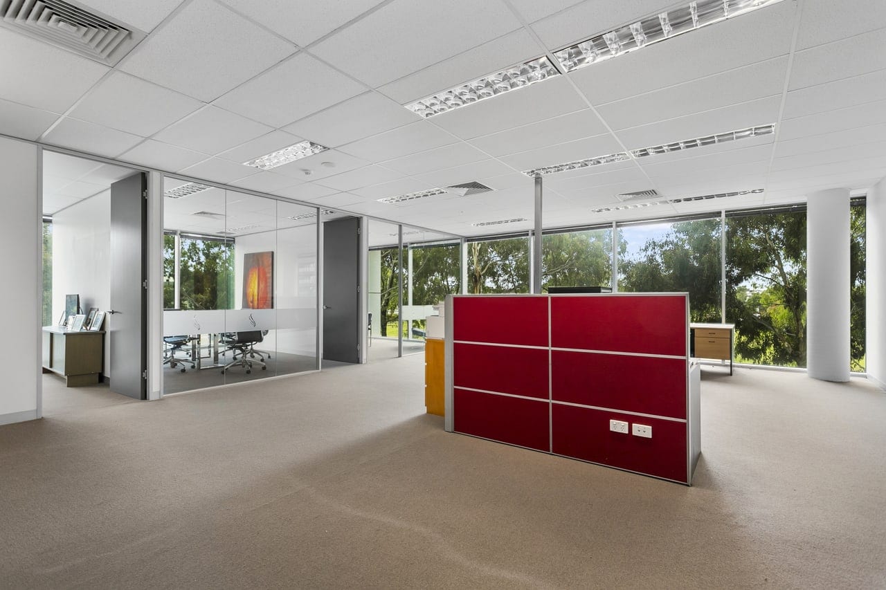 1 Thomas Holmes Street, Maribyrnong, VIC 3032 - Unidad 205 -  - Foto del interior - Image 2 of 5