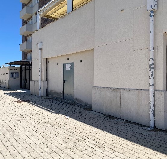 Calle Víctimas del Terrorismo, Ávila, Ávila en venta - Foto del edificio - Imagen 2 de 2