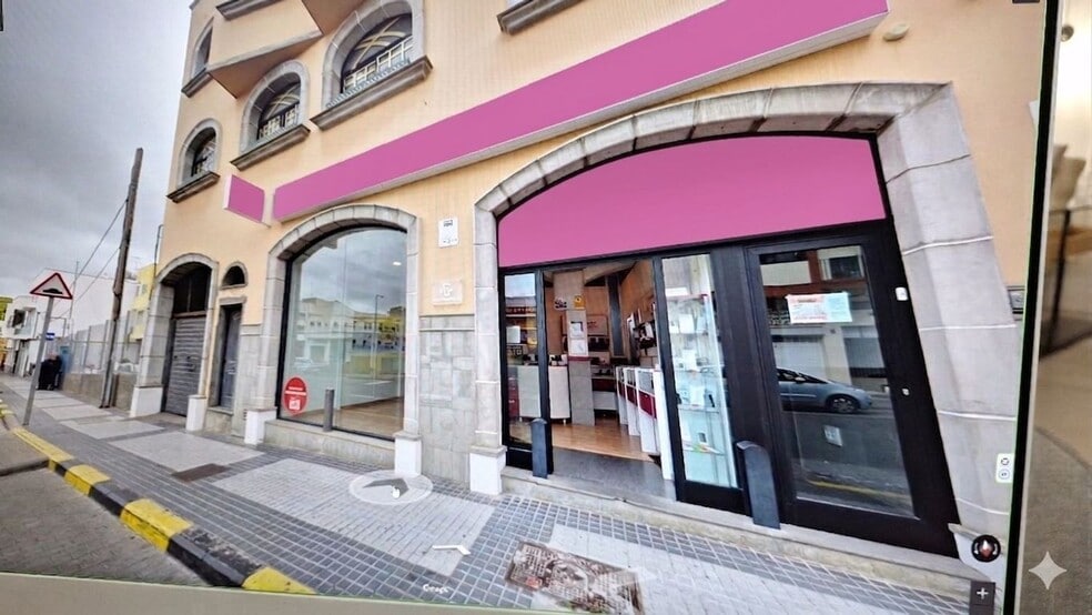 Local en Las Palmas de Gran Canaria en venta - Foto del edificio - Imagen 2 de 15