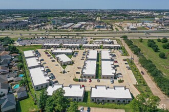 633 E Fernhurst Dr, Katy, TX - VISTA AÉREA  vista de mapa - Image1