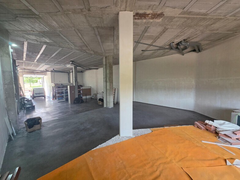 Local en Ontinyent, Valencia en venta - Foto del interior - Imagen 2 de 11