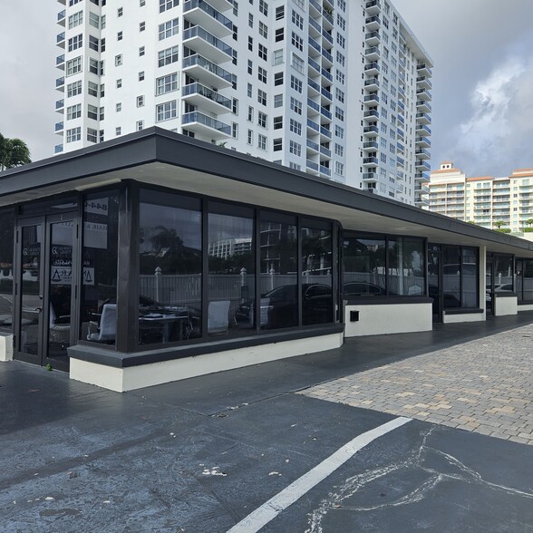 3025 N Ocean Blvd, Fort Lauderdale, FL en alquiler - Foto del edificio - Imagen 1 de 14