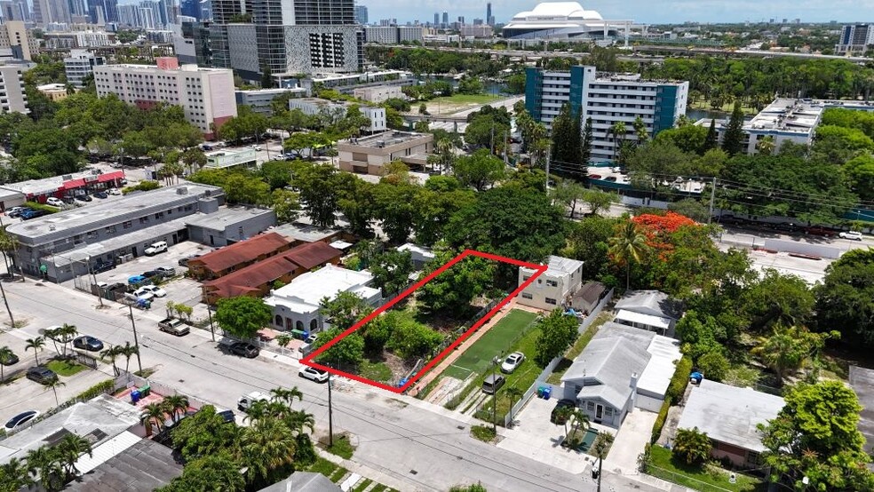 1744 NW 15th St, Miami, FL en venta - Foto del edificio - Imagen 3 de 5