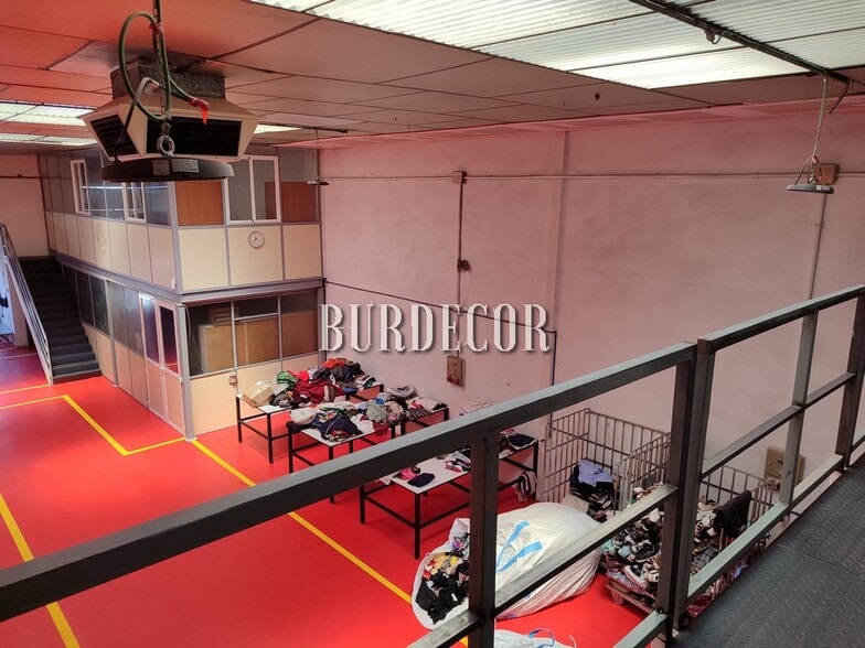 Nave en Moraleja de Enmedio, Madrid en venta - Foto del edificio - Imagen 2 de 9