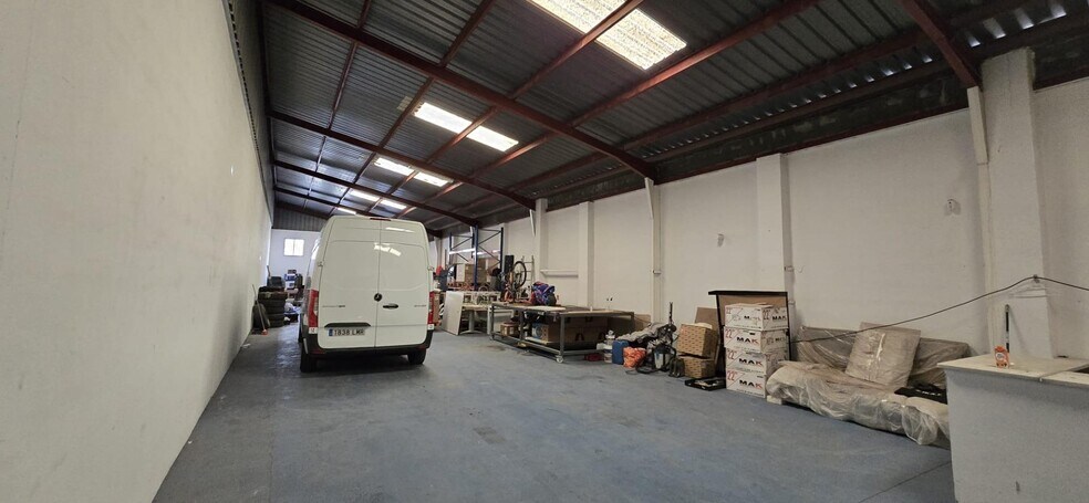 Nave en Llíria, Valencia en venta - Foto del interior - Imagen 2 de 11
