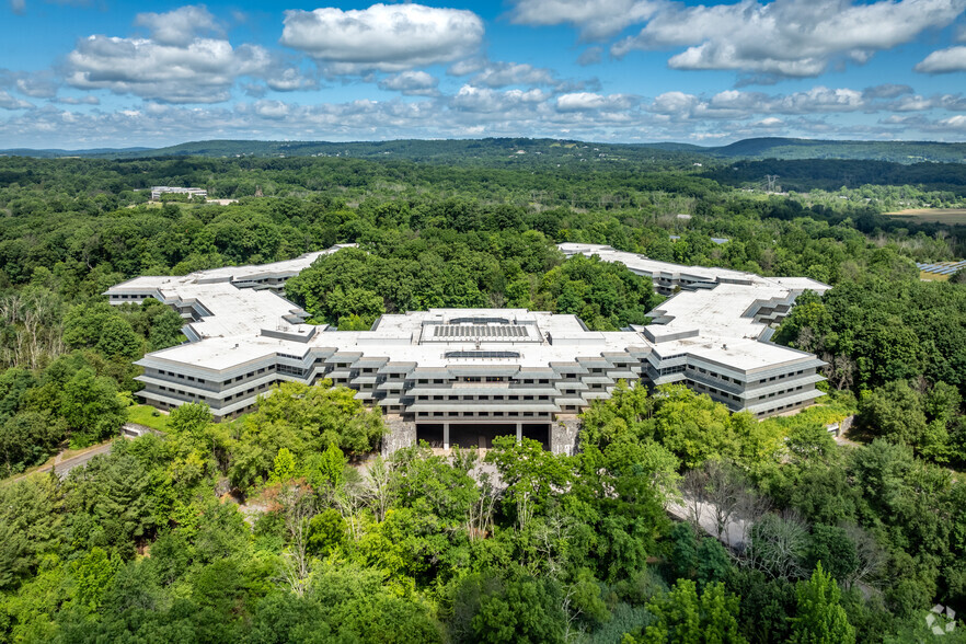 3 Merck, Whitehouse Station, NJ en alquiler - Foto del edificio - Imagen 1 de 24